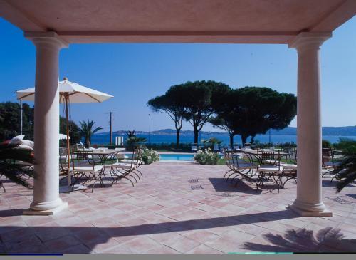 Hotel Villa Les Rosiers Grimaud Exterior photo