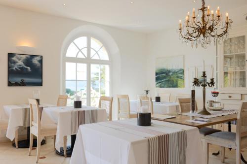 Hotel Villa Les Rosiers Grimaud Exterior photo