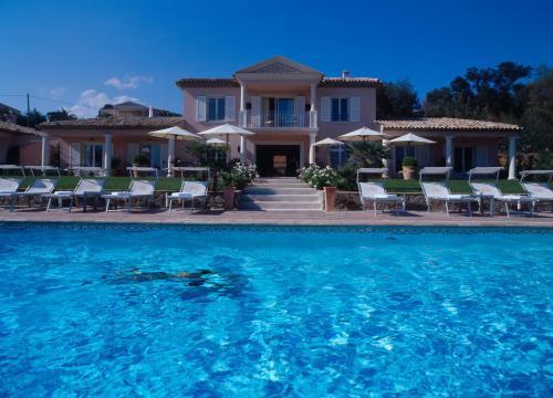 Hotel Villa Les Rosiers Grimaud Exterior photo