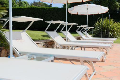 Hotel Villa Les Rosiers Grimaud Exterior photo