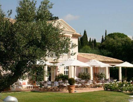 Hotel Villa Les Rosiers Grimaud Exterior photo